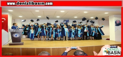 Acıpayam MYO 'da Mezuniyet Sevinci