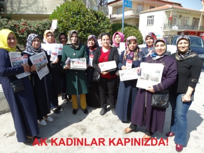 AK KADINLAR KAPINIZDA!