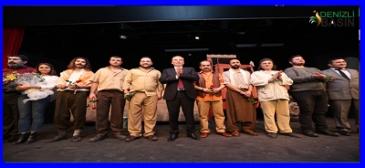  Alkışlar Büyükşehir Tiyatrosu'na