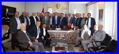 BAŞKAN AKYOL MUHTARLA BULUŞTU