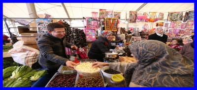 BAŞKAN SUBAŞIOĞLU PAZAR ESNAFINI ZİYARET ETTİ