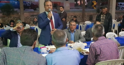 ÇARDAK MAHALLELERDE İFTARDA BULUŞUYOR