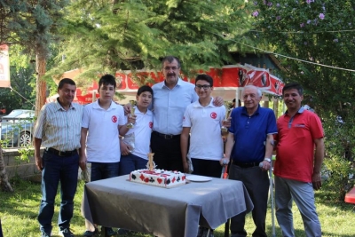 ÇİVRİLLİ GENÇLER ÇİVRİL'İN ADINI DÜNYA'YA DUYURDU