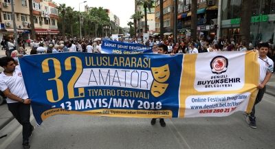  DENİZLİ TİYATROYLA ŞENLENİYOR