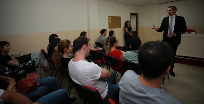  Evlenmeyi düşünenlerin ilk adresi Evlilik Okulu 