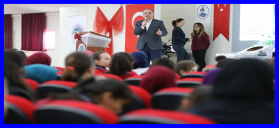 GÜRLESİN, ÖĞRENCİLERE GERİ DÖNÜŞÜMÜN ÖNEMİNİ ANLATTI