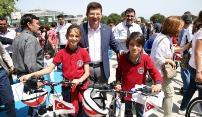 MERKEZEFENDİ’DE 537 ÖĞRENCİYE DAHA BİSİKLET HEDİYESİ