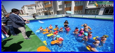 MERKEZEFENDİ’NİN HAVUZLARINDA YÜZÜCÜLER YETİŞİYOR