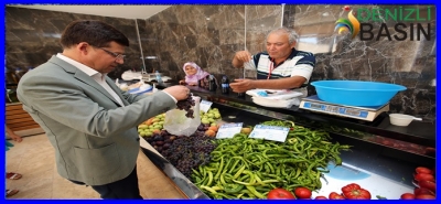 OTANTİK PAZARYERİ AÇILDI, BAŞKAN ALIŞVERİŞ YAPTI