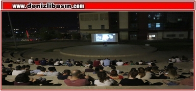 PAÜ Açık Hava Sineması Etkinlikleri Öğrenciler Tarafından İlgiyle Karşılandı