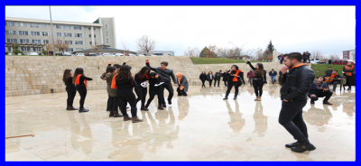 PAÜ ÖĞRENCİLERİNDEN  KADINA YÖNELİK ŞİDDETLE MÜCADELEYE DESTEK