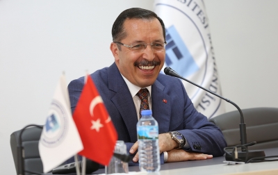 Rektör Prof. Dr. Hüseyin Bağ ‘Beni Benden Dinle’nin Konuğu Oldu