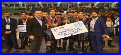 SARAYKÖY’ÜN EFELERİ VE YARENLERİ AYAKTA ALKIŞLANDI