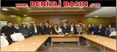 Vali Altıparmak Kosovalı Öğrencileri Kabul Etti