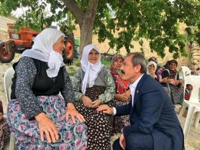  YAŞLILARIMIZ BAŞIMIZIN TACI!